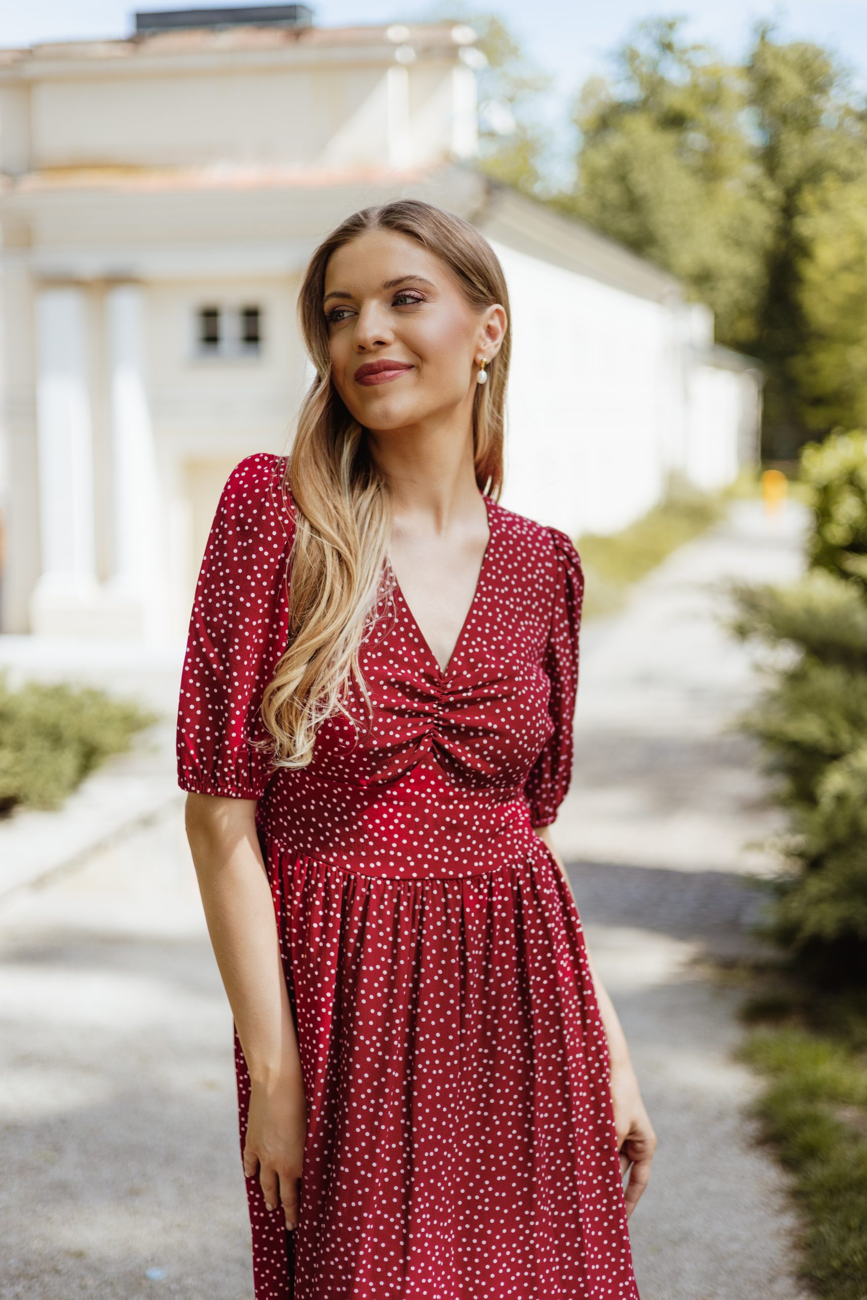 Aline wiśniowa w groszki - obrazek 2