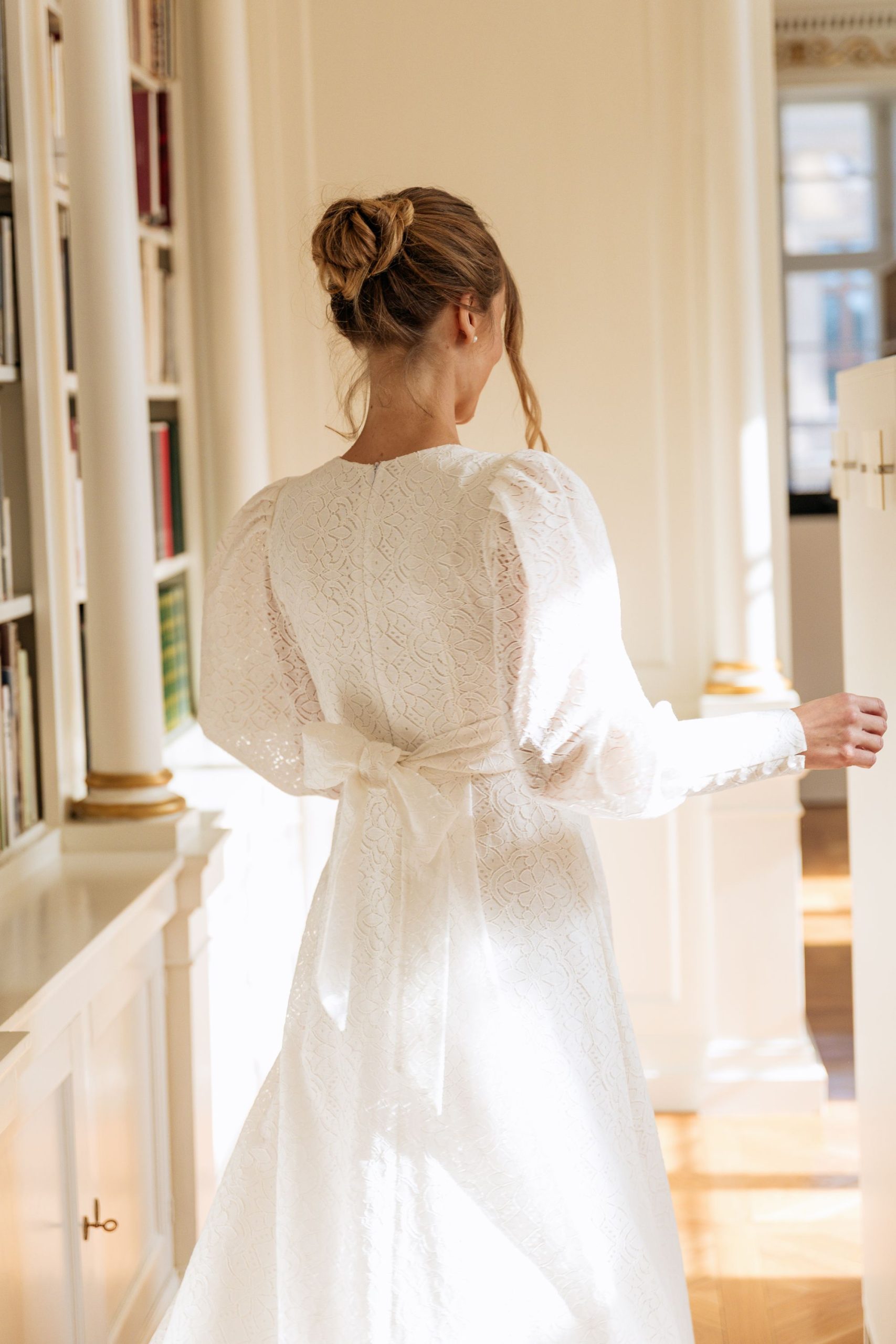 Sukienka Josephine Ecru - obrazek 17