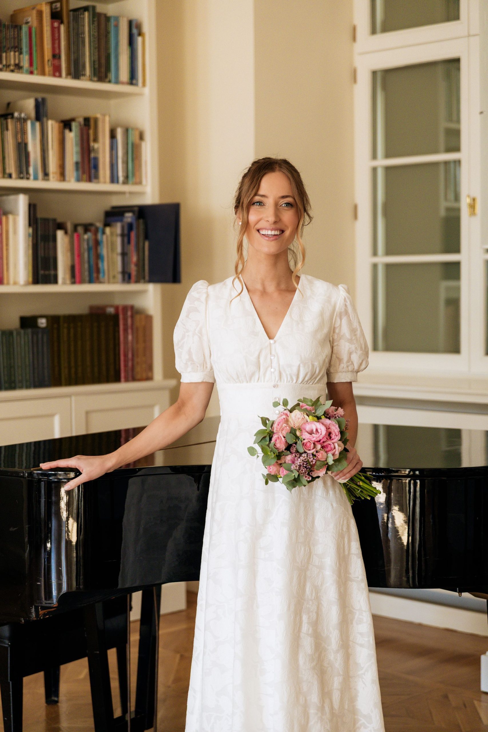 Sukienka Victoria Ecru - obrazek 17